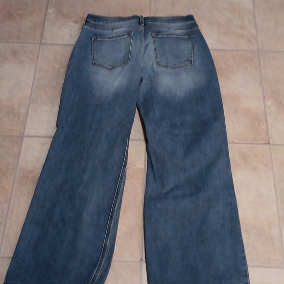 Fashion Nova denim jeans - Picture 6 of 7